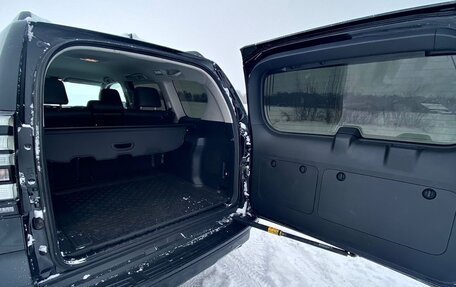 Toyota Land Cruiser Prado 150 рестайлинг 2, 2020 год, 6 500 000 рублей, 6 фотография