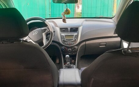 Hyundai Solaris II рестайлинг, 2014 год, 775 000 рублей, 8 фотография