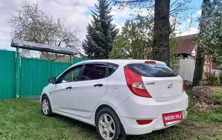 Hyundai Solaris II рестайлинг, 2014 год, 775 000 рублей, 3 фотография