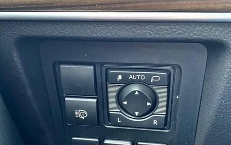 Toyota Land Cruiser Prado 150 рестайлинг 2, 2020 год, 6 500 000 рублей, 18 фотография