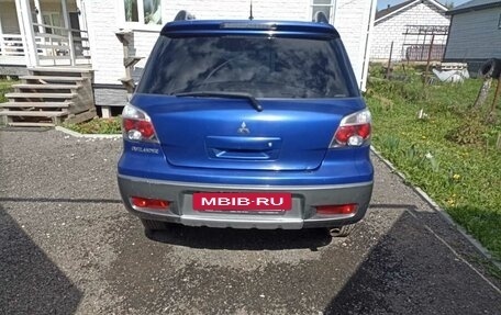 Mitsubishi Outlander III рестайлинг 3, 2004 год, 1 500 000 рублей, 5 фотография