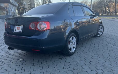 Volkswagen Jetta VI, 2009 год, 650 000 рублей, 4 фотография