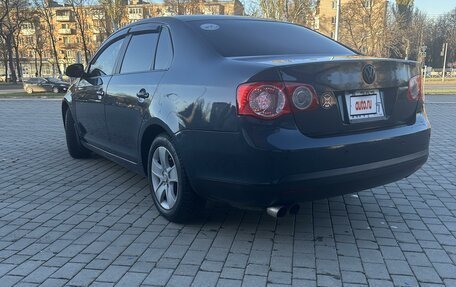 Volkswagen Jetta VI, 2009 год, 650 000 рублей, 5 фотография