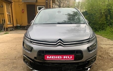 Citroen C4 Picasso II рестайлинг, 2018 год, 1 290 000 рублей, 7 фотография