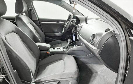 Audi A3, 2018 год, 2 090 000 рублей, 13 фотография