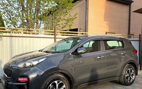 KIA Sportage IV рестайлинг, 2018 год, 1 870 000 рублей, 2 фотография
