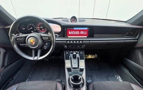 Porsche 911, 2022 год, 12 515 000 рублей, 9 фотография