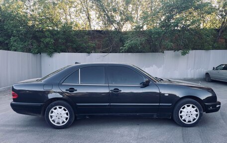 Mercedes-Benz E-Класс, 1999 год, 585 555 рублей, 2 фотография