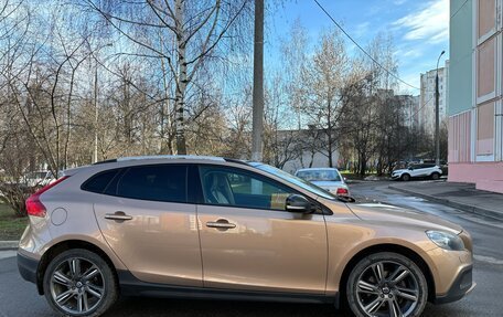 Volvo V40 Cross Country I, 2013 год, 1 435 000 рублей, 2 фотография
