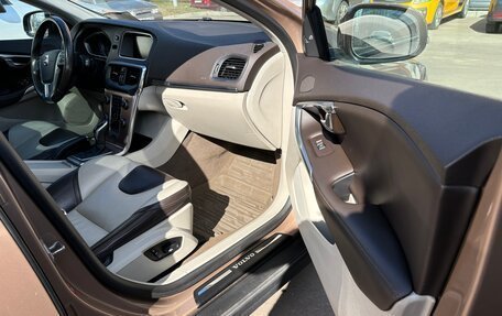 Volvo V40 Cross Country I, 2013 год, 1 435 000 рублей, 11 фотография