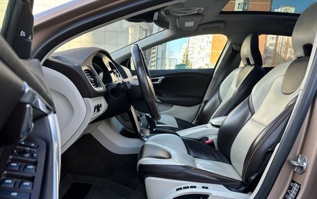 Volvo V40 Cross Country I, 2013 год, 1 435 000 рублей, 31 фотография