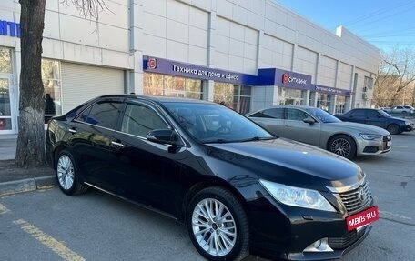 Toyota Camry, 2012 год, 1 900 000 рублей, 2 фотография