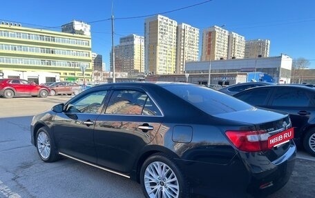 Toyota Camry, 2012 год, 1 900 000 рублей, 4 фотография