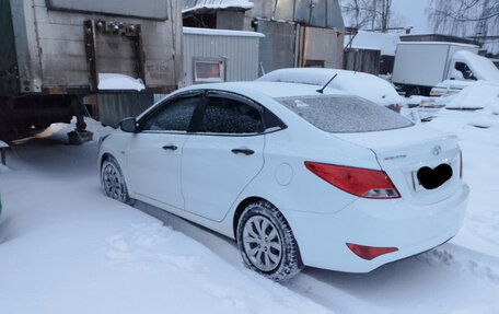 Hyundai Solaris II рестайлинг, 2016 год, 750 000 рублей, 4 фотография
