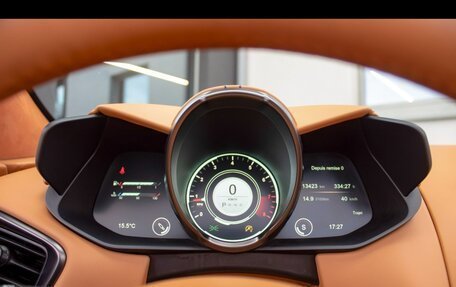 Aston Martin V8 Vantage IV, 2022 год, 15 300 000 рублей, 15 фотография