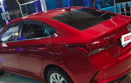 Hyundai Solaris II рестайлинг, 2021 год, 1 750 000 рублей, 2 фотография