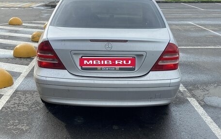 Mercedes-Benz C-Класс, 2000 год, 230 000 рублей, 5 фотография