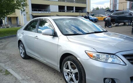Toyota Camry, 2009 год, 840 000 рублей, 2 фотография
