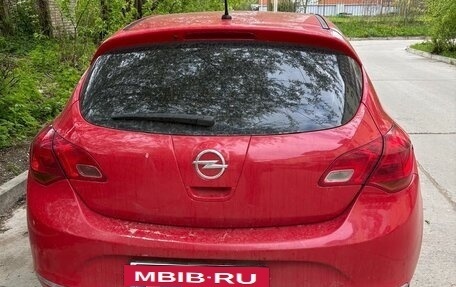 Opel Astra J, 2014 год, 630 000 рублей, 3 фотография