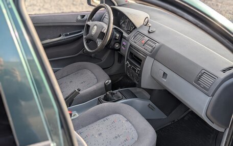 Skoda Fabia I, 2001 год, 250 000 рублей, 6 фотография