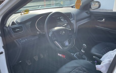 KIA Rio III рестайлинг, 2014 год, 900 000 рублей, 8 фотография