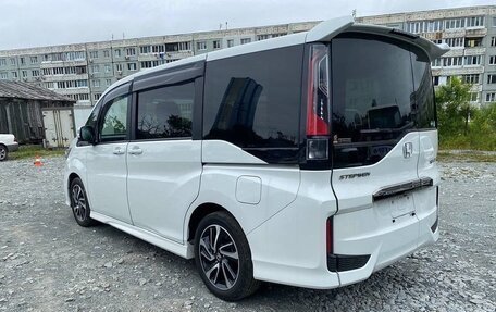 Honda Stepwgn IV, 2021 год, 1 990 000 рублей, 3 фотография