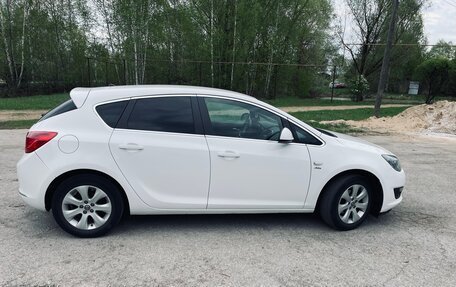 Opel Astra J, 2014 год, 930 000 рублей, 5 фотография