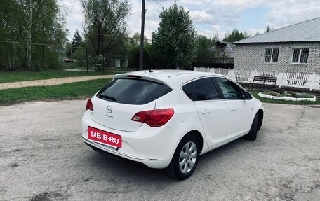 Opel Astra J, 2014 год, 930 000 рублей, 4 фотография