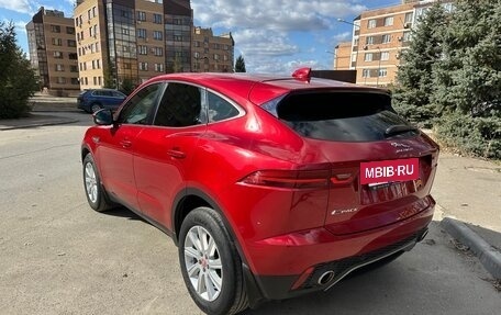 Jaguar E-Pace, 2018 год, 2 140 000 рублей, 4 фотография