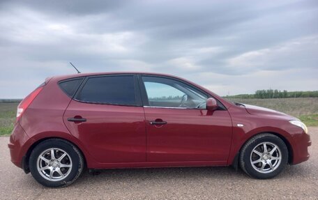 Hyundai i30 I, 2010 год, 570 000 рублей, 3 фотография