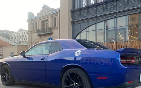 Dodge Challenger III рестайлинг 2, 2019 год, 3 500 000 рублей, 8 фотография