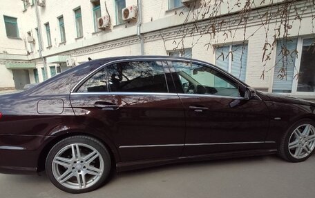 Mercedes-Benz E-Класс, 2010 год, 1 500 000 рублей, 2 фотография