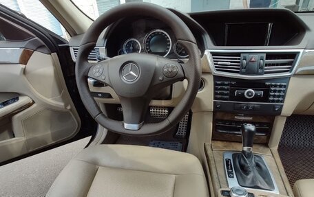 Mercedes-Benz E-Класс, 2010 год, 1 500 000 рублей, 11 фотография