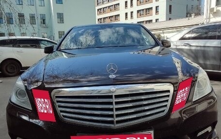 Mercedes-Benz E-Класс, 2010 год, 1 500 000 рублей, 3 фотография