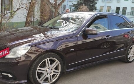 Mercedes-Benz E-Класс, 2010 год, 1 500 000 рублей, 4 фотография