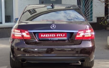 Mercedes-Benz E-Класс, 2010 год, 1 500 000 рублей, 24 фотография