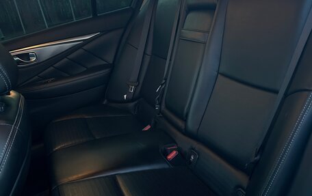 Infiniti Q50 I рестайлинг, 2015 год, 2 350 000 рублей, 10 фотография