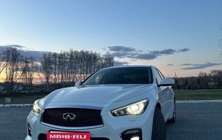 Infiniti Q50 I рестайлинг, 2015 год, 2 350 000 рублей, 2 фотография