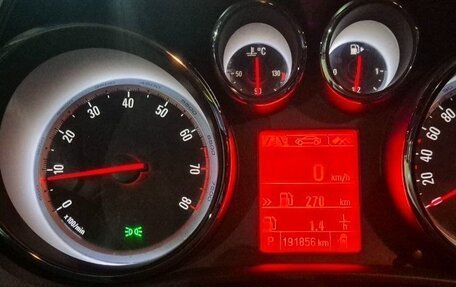 Opel Astra J, 2013 год, 900 000 рублей, 3 фотография