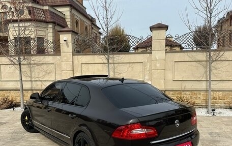 Skoda Superb III рестайлинг, 2012 год, 1 500 000 рублей, 2 фотография