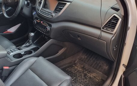 Hyundai Tucson III, 2018 год, 2 300 000 рублей, 3 фотография