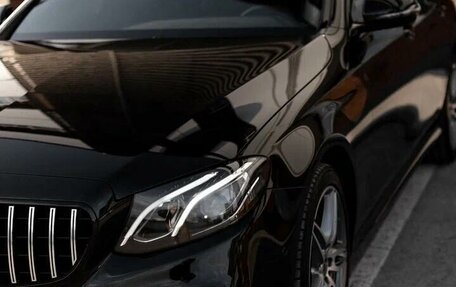 Mercedes-Benz E-Класс, 2020 год, 3 500 000 рублей, 16 фотография