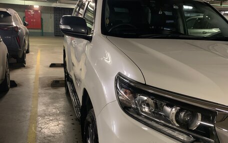 Toyota Land Cruiser Prado 150 рестайлинг 2, 2018 год, 4 500 000 рублей, 3 фотография