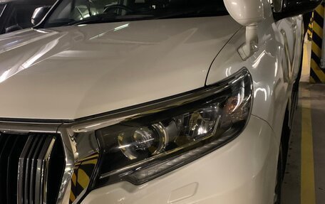 Toyota Land Cruiser Prado 150 рестайлинг 2, 2018 год, 4 500 000 рублей, 2 фотография