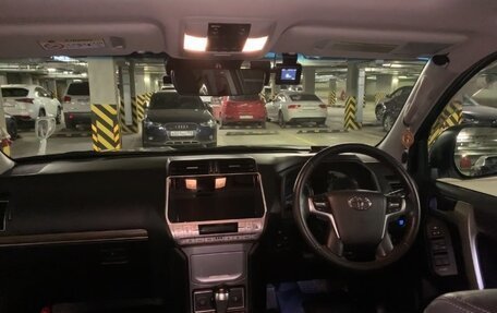 Toyota Land Cruiser Prado 150 рестайлинг 2, 2018 год, 4 500 000 рублей, 21 фотография