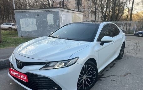 Toyota Camry, 2019 год, 2 100 000 рублей, 9 фотография