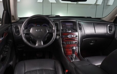 Infiniti QX50 I рестайлинг, 2014 год, 1 575 000 рублей, 6 фотография