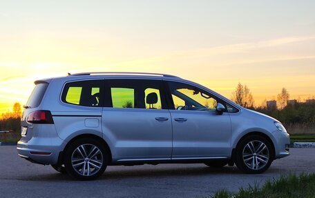 Volkswagen Sharan II, 2018 год, 2 350 000 рублей, 4 фотография