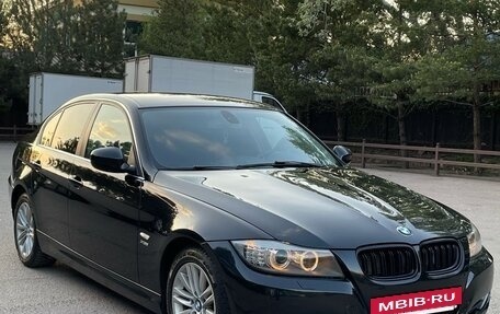 BMW 3 серия, 2011 год, 1 200 000 рублей, 2 фотография