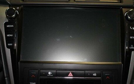 Toyota Camry, 2017 год, 2 000 000 рублей, 5 фотография